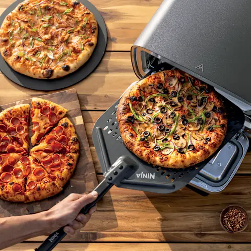 Ninja? Outdoors 12'' Perforated Pizza Peel