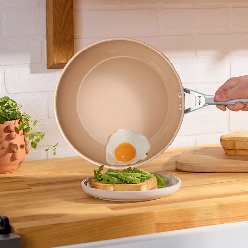 245-ninja-extended-life-premium-ceramic-8-inch-fry-pan-1.webp